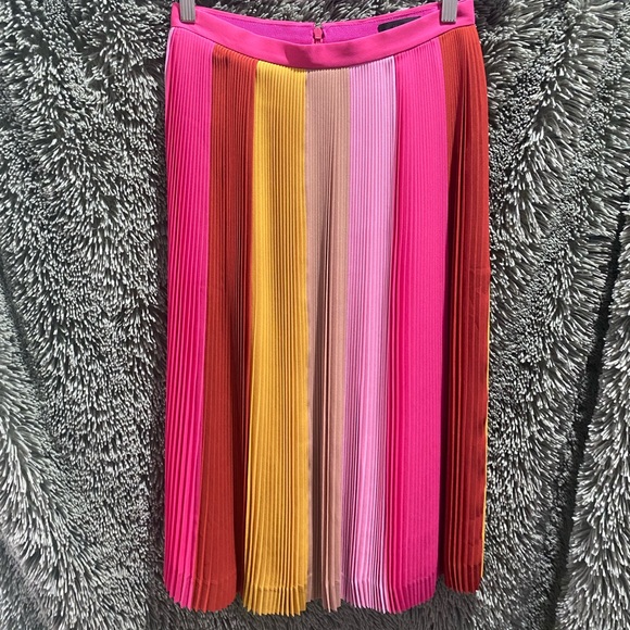 J. Crew pleated accordion skirt - Picture 3 of 4